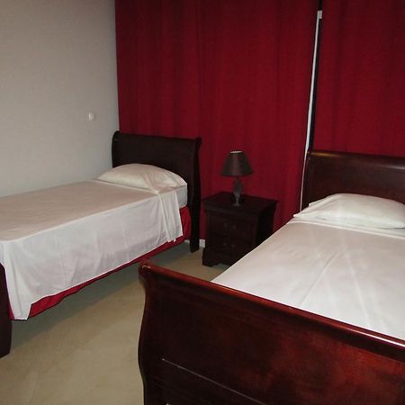 Residencial Girassol, Lda Bed and Breakfast São Filipe Esterno foto