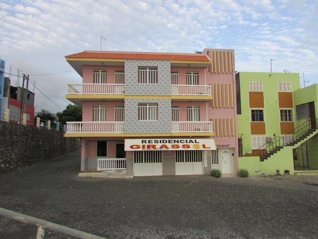 Residencial Girassol, Lda Bed and Breakfast São Filipe Esterno foto