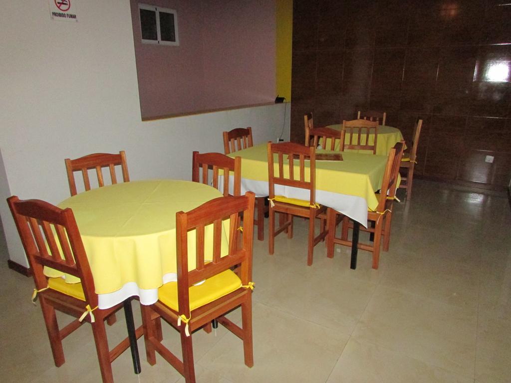 Residencial Girassol, Lda Bed and Breakfast São Filipe Esterno foto