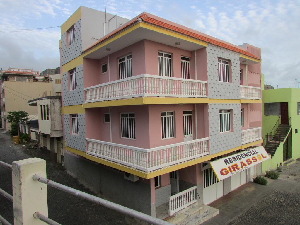 Residencial Girassol, Lda Bed and Breakfast São Filipe Esterno foto