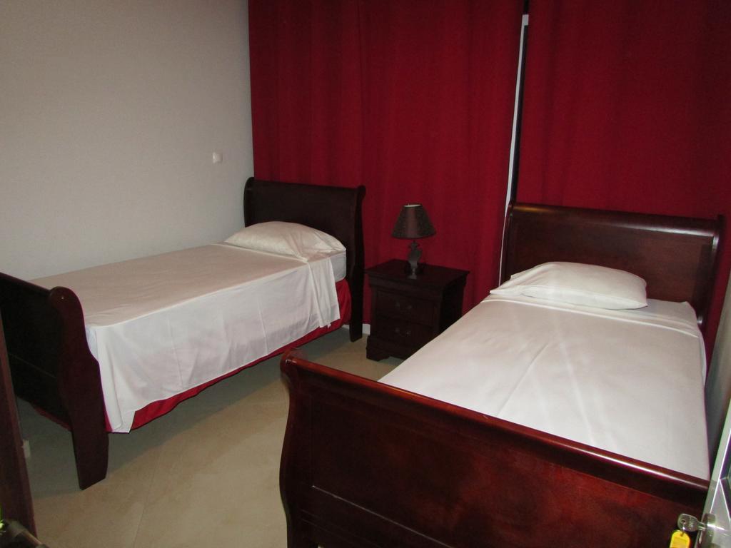 Residencial Girassol, Lda Bed and Breakfast São Filipe Esterno foto